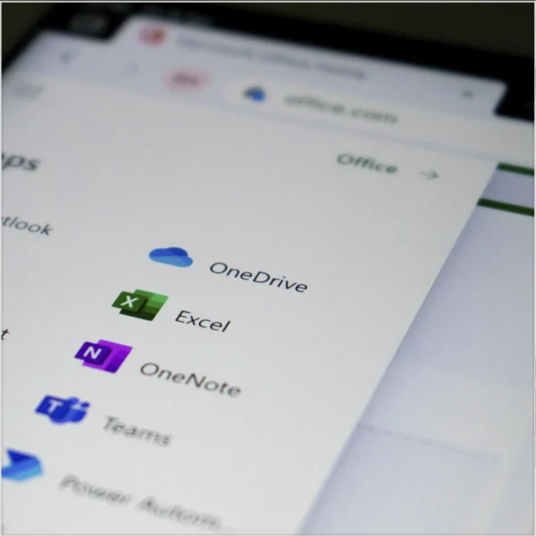 Office 365 Familia 15 Meses - 30 Dispositivos